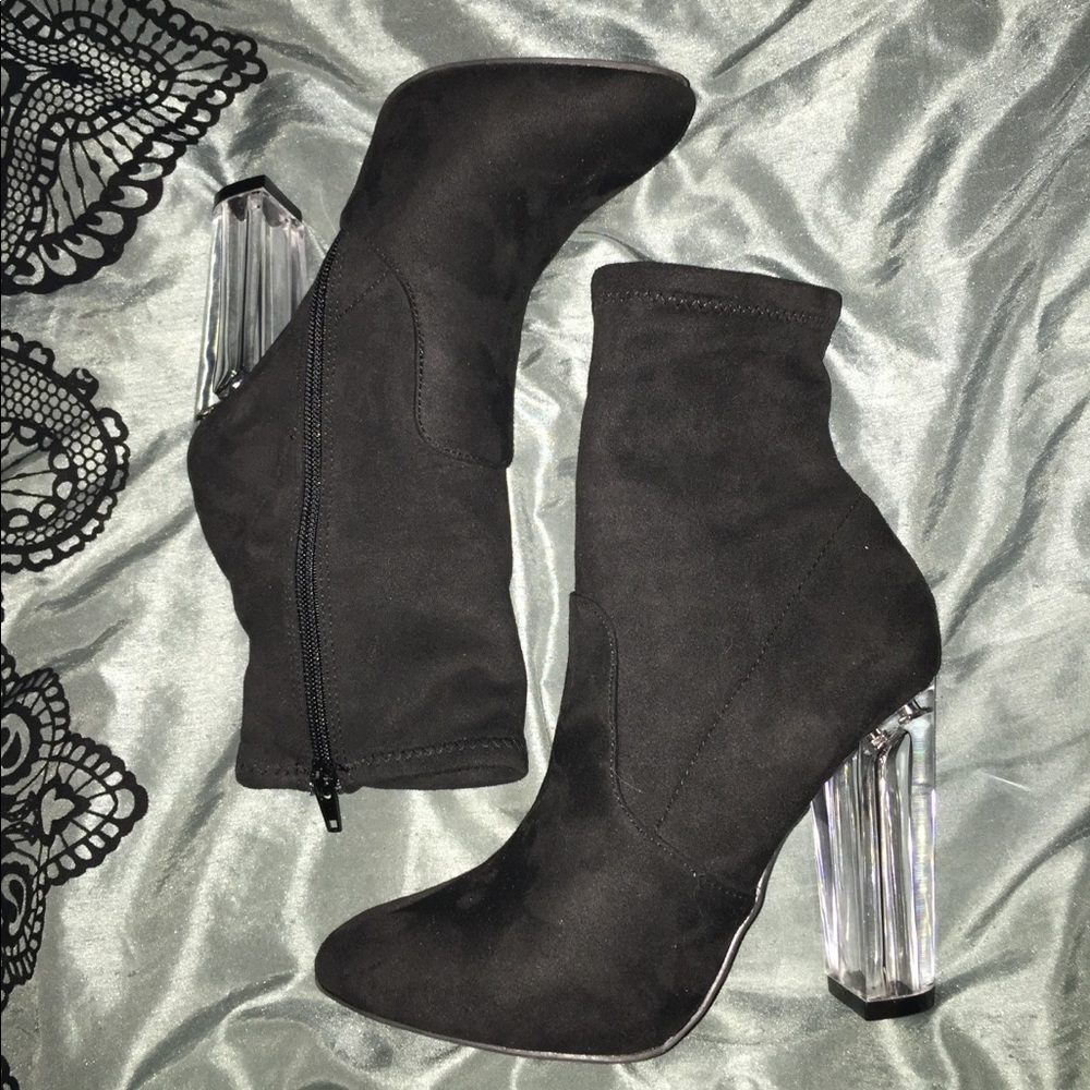 FN Luna Ankle Booties